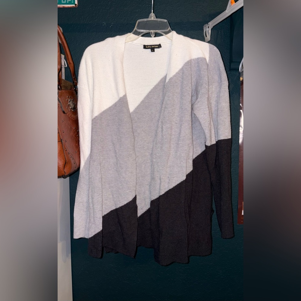 Knit Sweater - White, Gray & Black